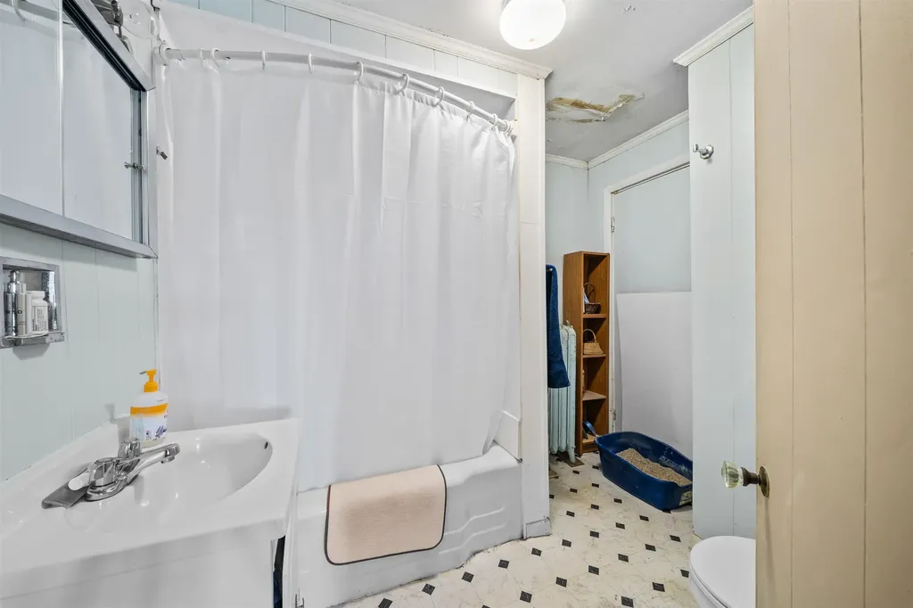 18 Morton Avenue Rochester NH 03867