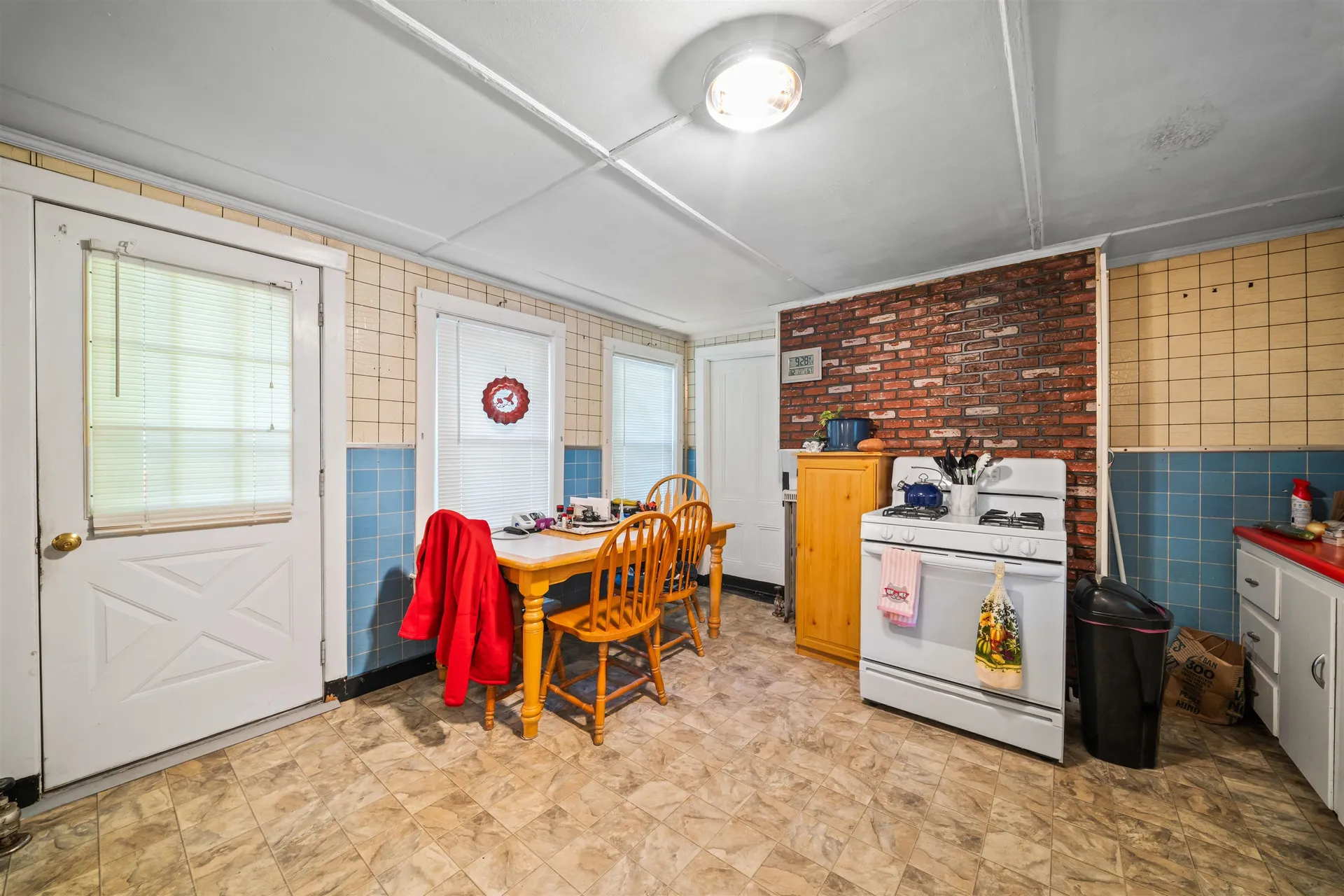 18 Morton Avenue Rochester NH 03867