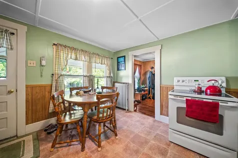 18 Morton Avenue Rochester NH 03867
