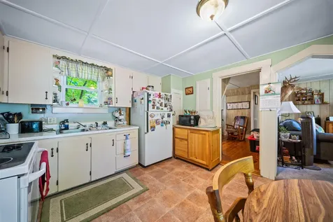 18 Morton Avenue Rochester NH 03867