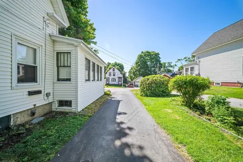 18 Morton Avenue Rochester NH 03867