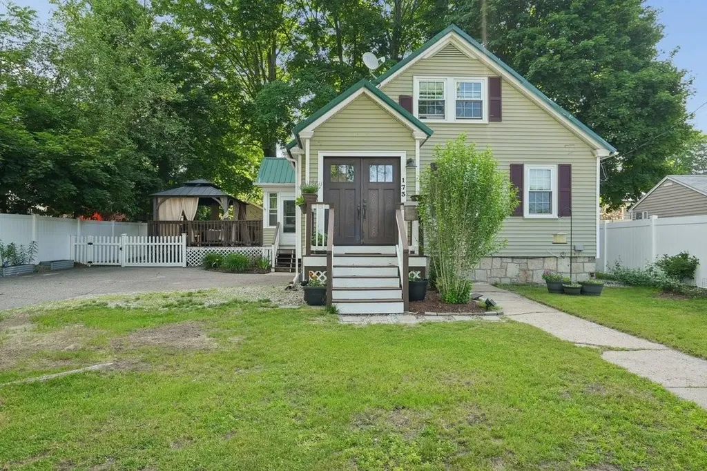 173 Mammoth Road Manchester NH 03109