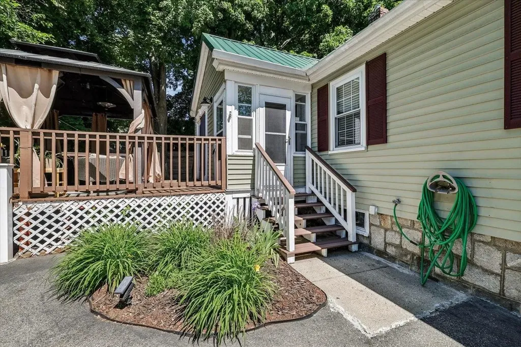173 Mammoth Road Manchester NH 03109