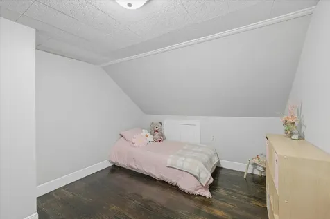 173 Mammoth Road Manchester NH 03109
