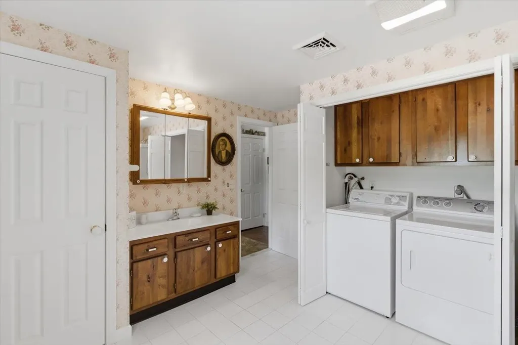 193 Finley Drive Bennington VT 05201