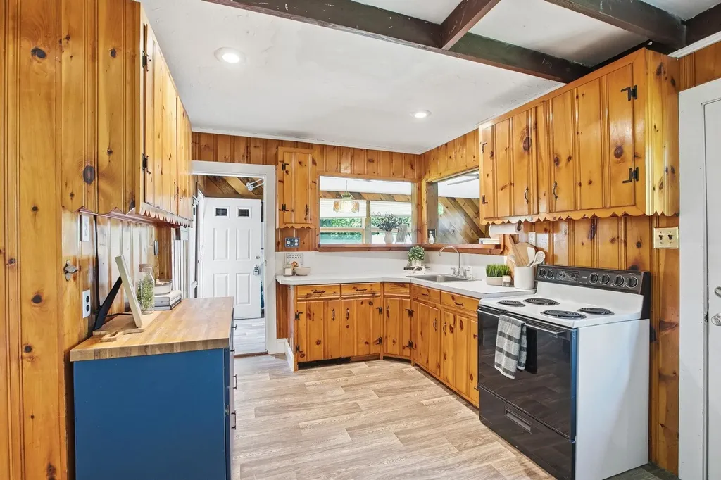 3-5 Cross Street Windham NH 03087