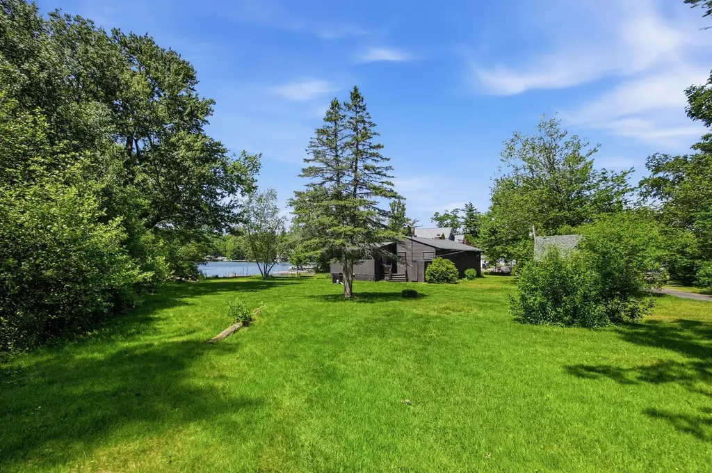 3-5 Cross Street Windham NH 03087
