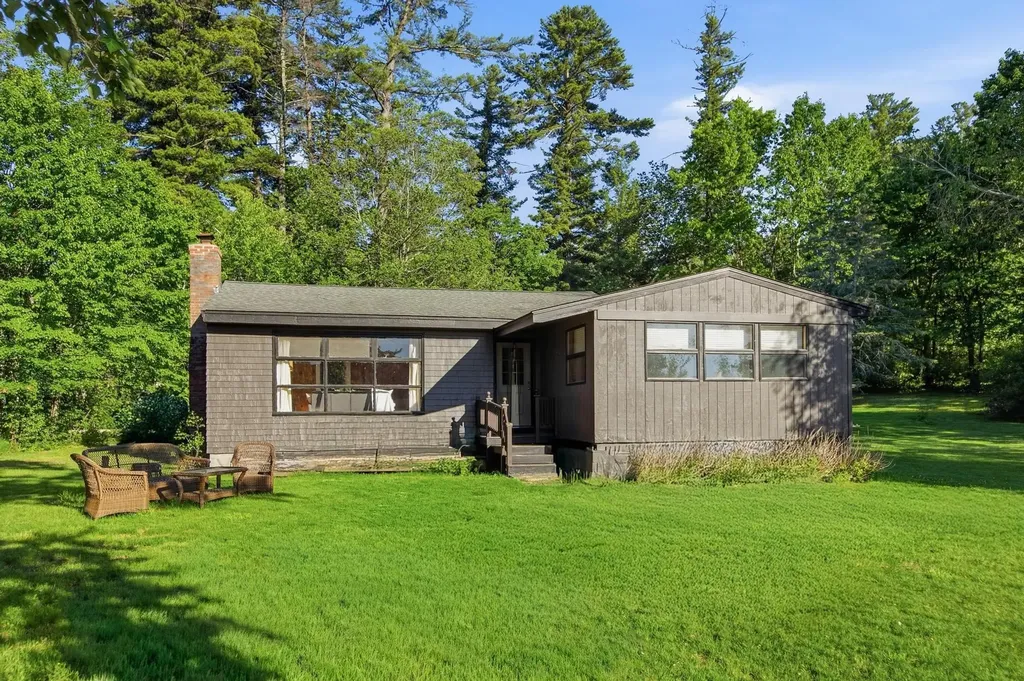 3-5 Cross Street Windham NH 03087