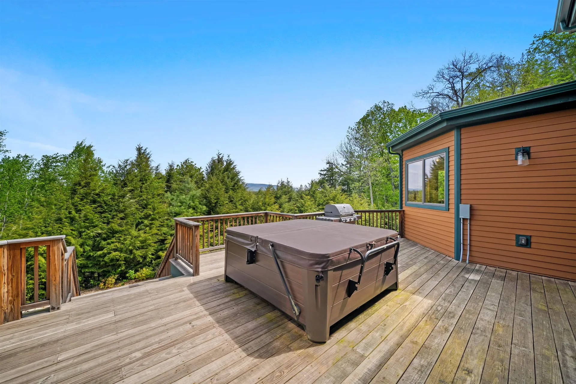 119 Moat View Drive Albany NH 03813