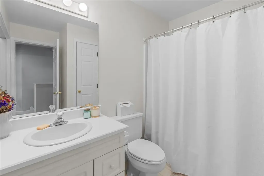 32 Larch Road South Burlington VT 05403