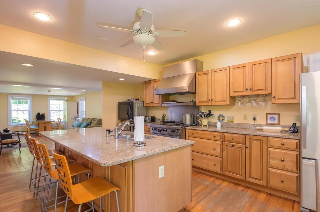 2435 Stage Road Guilford VT 05301