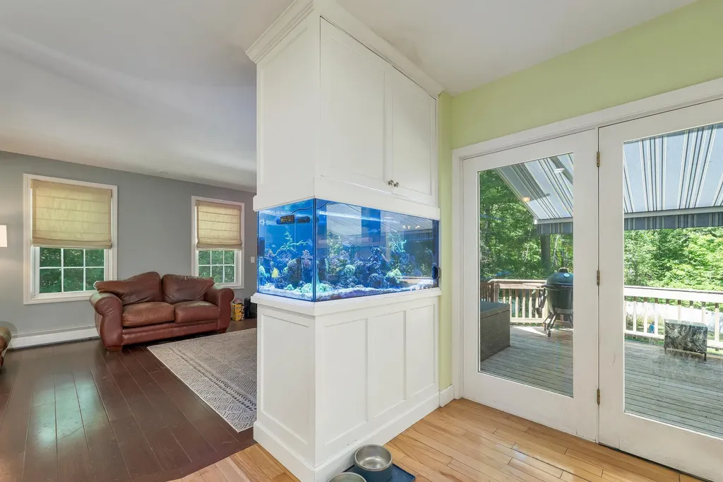 76 Marblehead Road Windham NH 03087