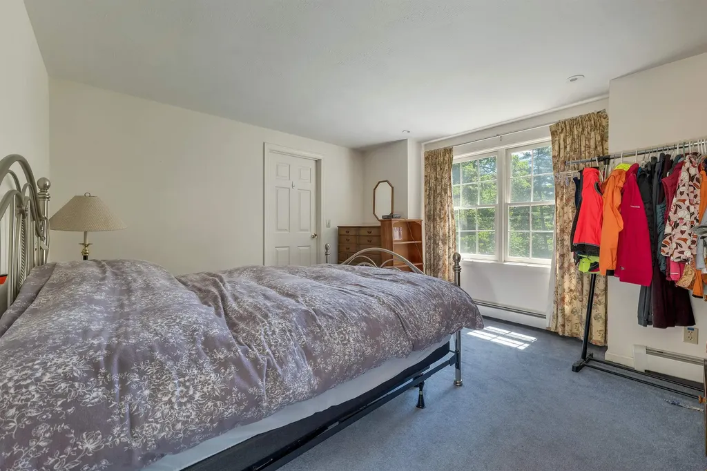 76 Marblehead Road Windham NH 03087