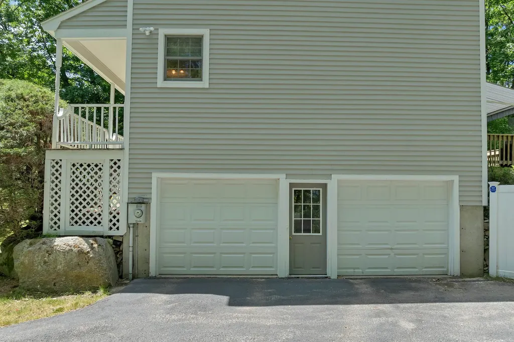 76 Marblehead Road Windham NH 03087