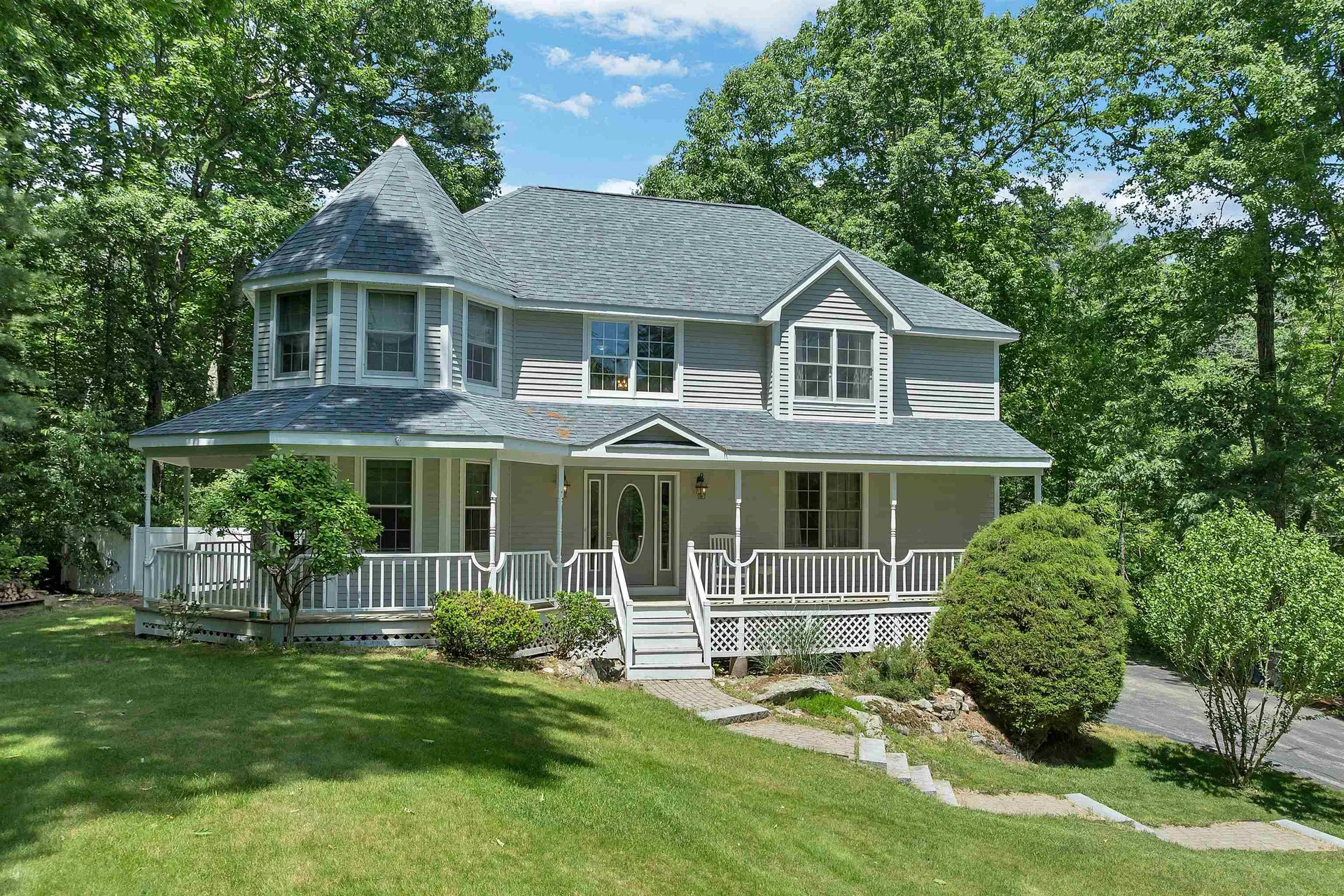 76 Marblehead Road Windham NH 03087