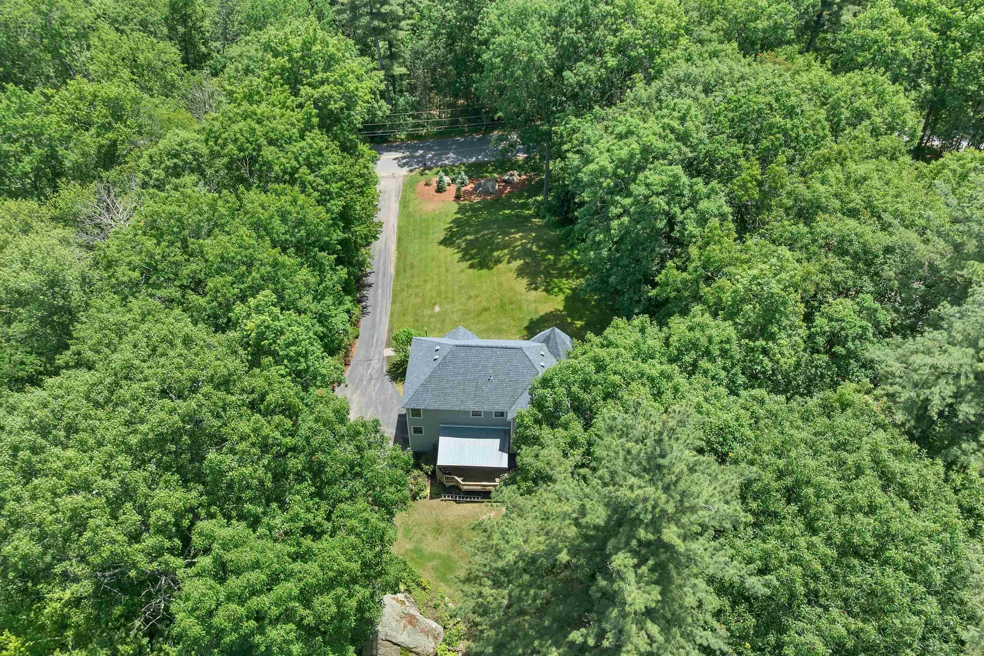 76 Marblehead Road Windham NH 03087