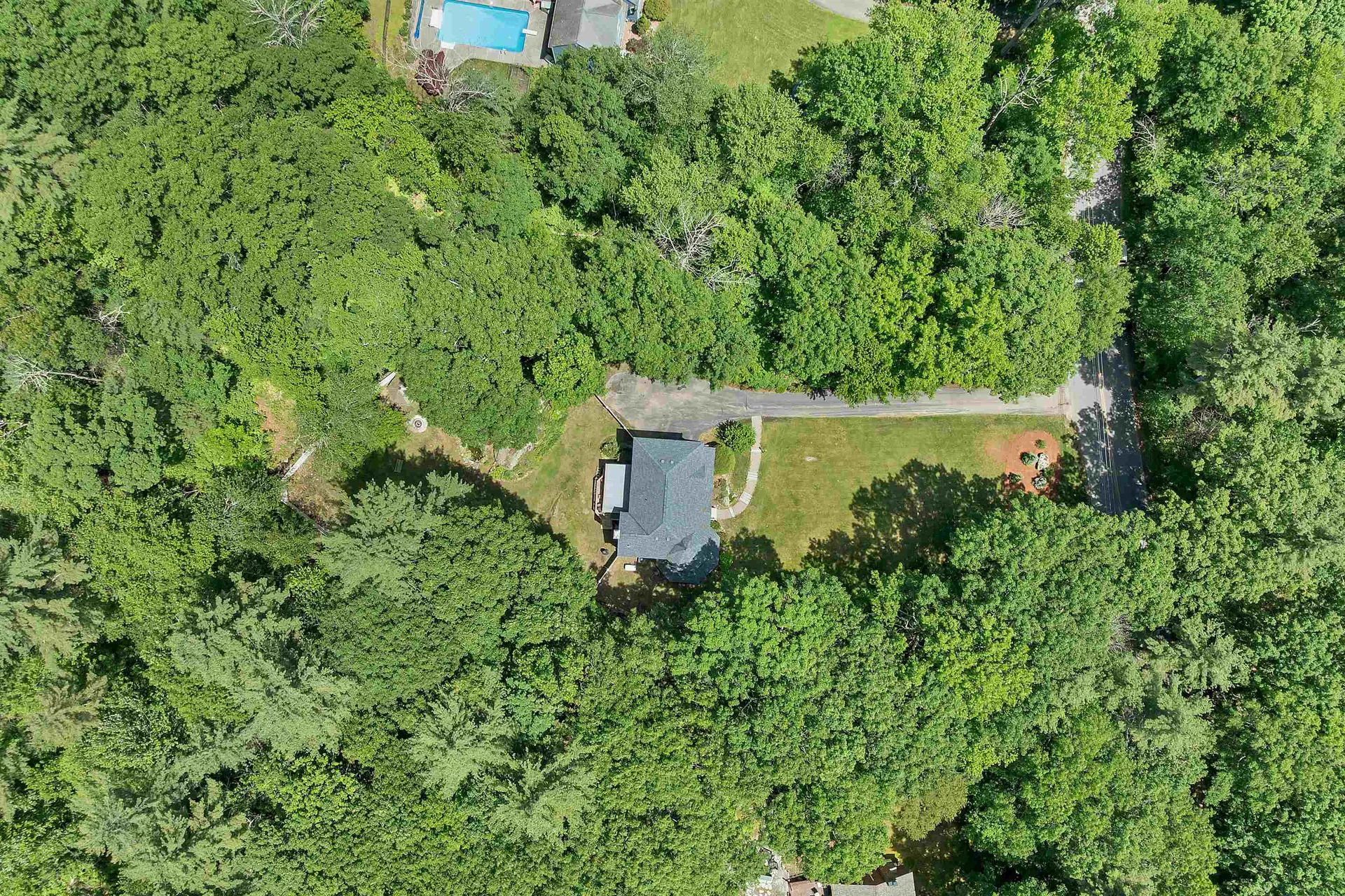 76 Marblehead Road Windham NH 03087