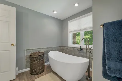 76 Marblehead Road Windham NH 03087