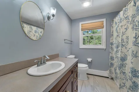 76 Marblehead Road Windham NH 03087