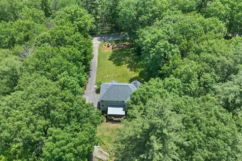 76 Marblehead Road Windham NH 03087