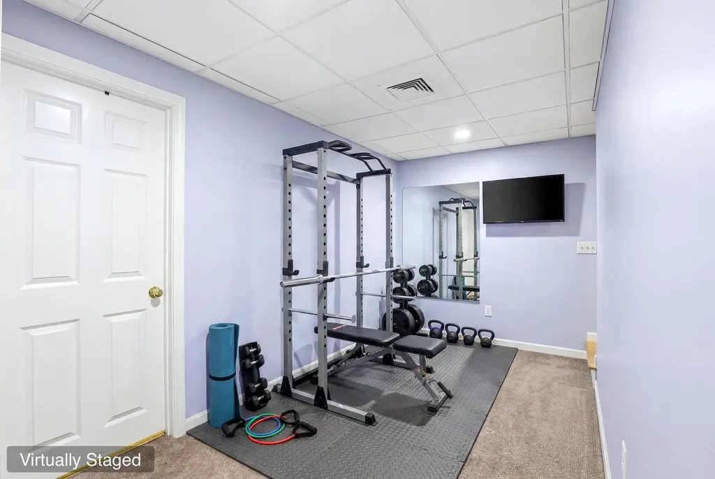 57 Lindsay Road Hooksett NH 03106