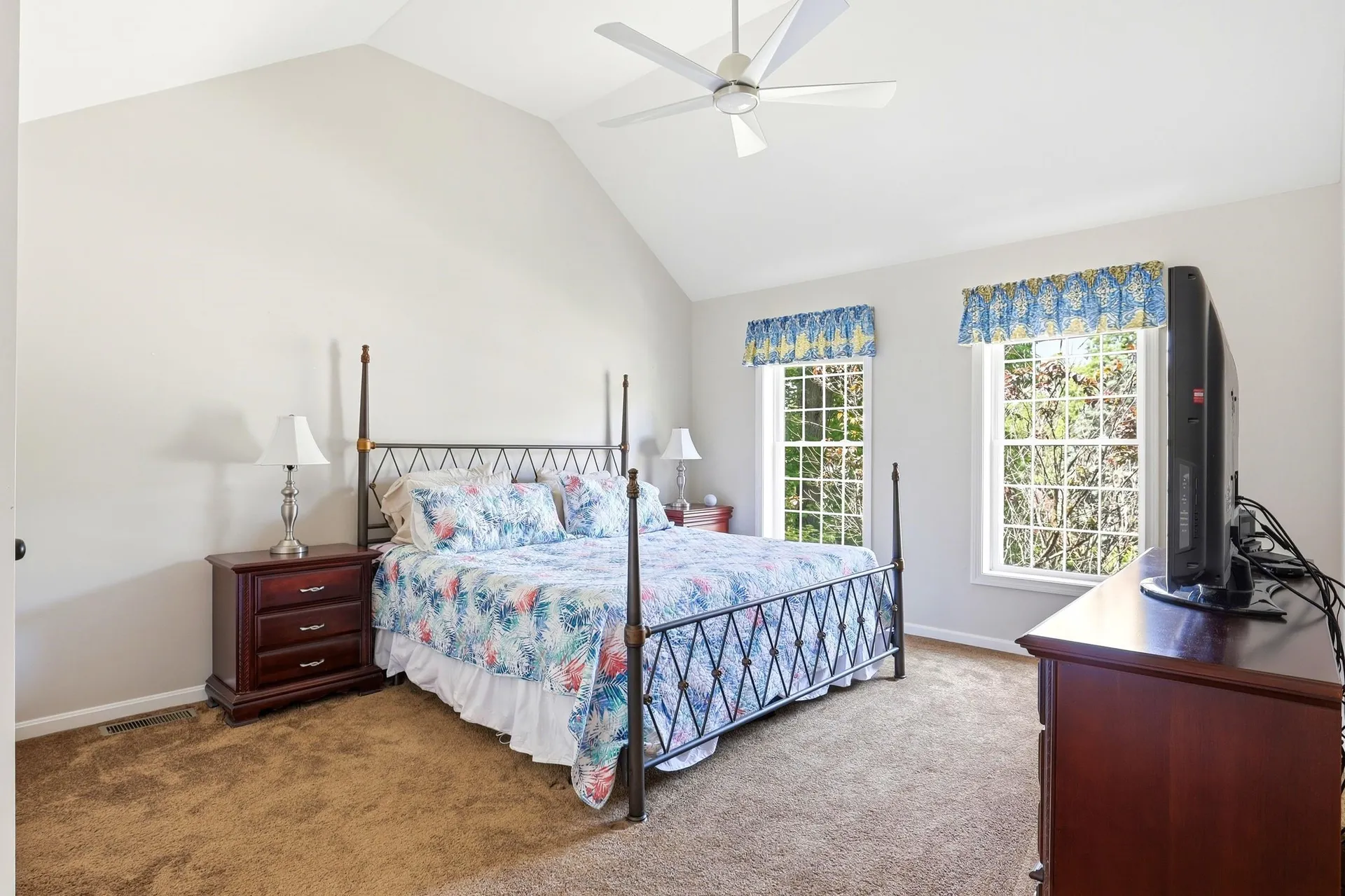 57 Lindsay Road Hooksett NH 03106