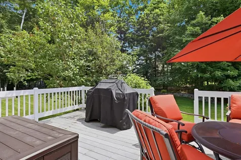 57 Lindsay Road Hooksett NH 03106