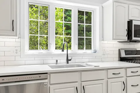 57 Lindsay Road Hooksett NH 03106