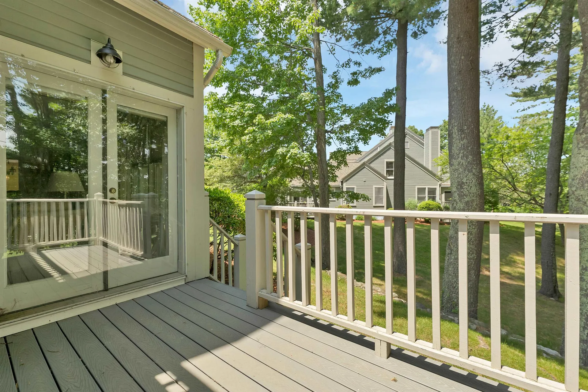 53 Hawthorne Village Road Nashua NH 03062