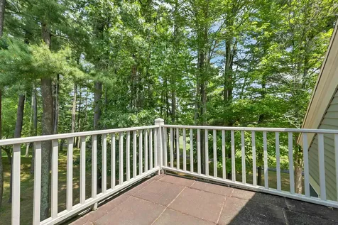 53 Hawthorne Village Road Nashua NH 03062