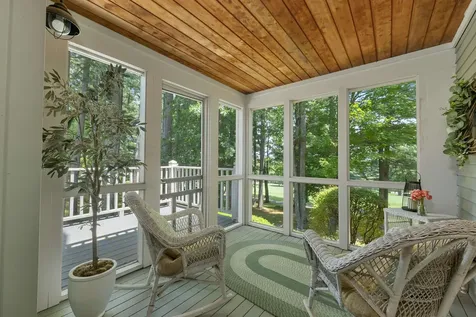 53 Hawthorne Village Road Nashua NH 03062