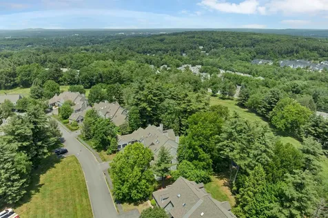 53 Hawthorne Village Road Nashua NH 03062