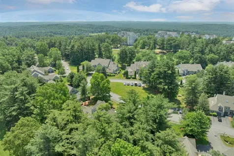 53 Hawthorne Village Road Nashua NH 03062
