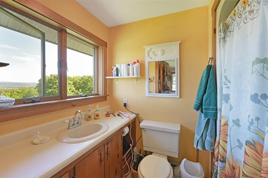 428 Lawson Ridge Coventry VT 05855