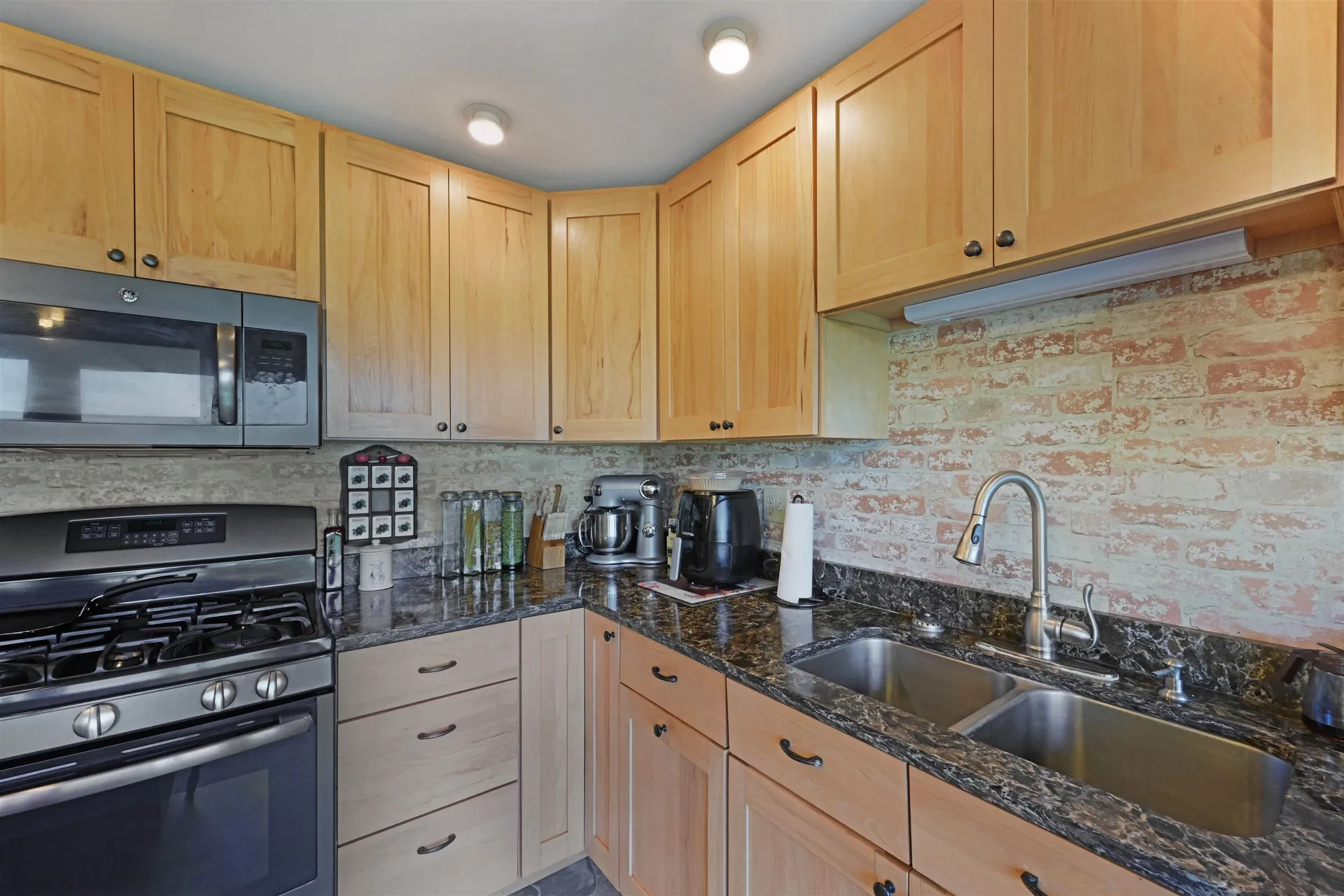428 Lawson Ridge Coventry VT 05855