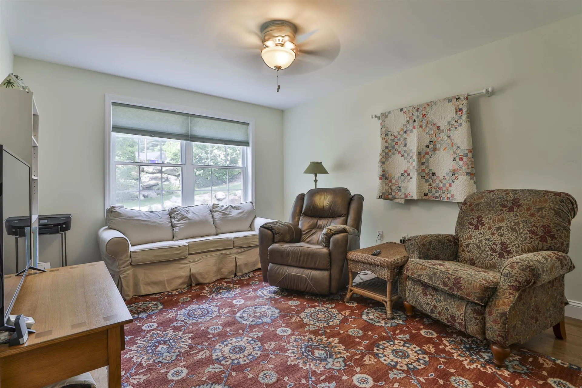 8 Cedar Way Goffstown NH 03045