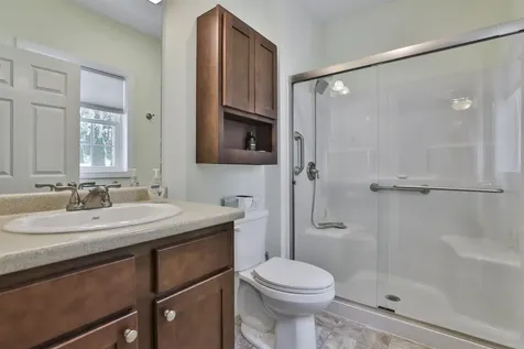 8 Cedar Way Goffstown NH 03045
