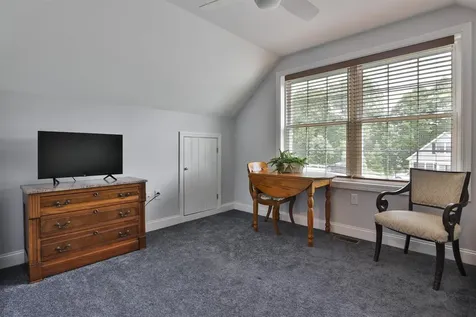 8 Cedar Way Goffstown NH 03045