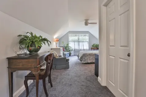8 Cedar Way Goffstown NH 03045
