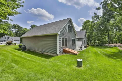8 Cedar Way Goffstown NH 03045