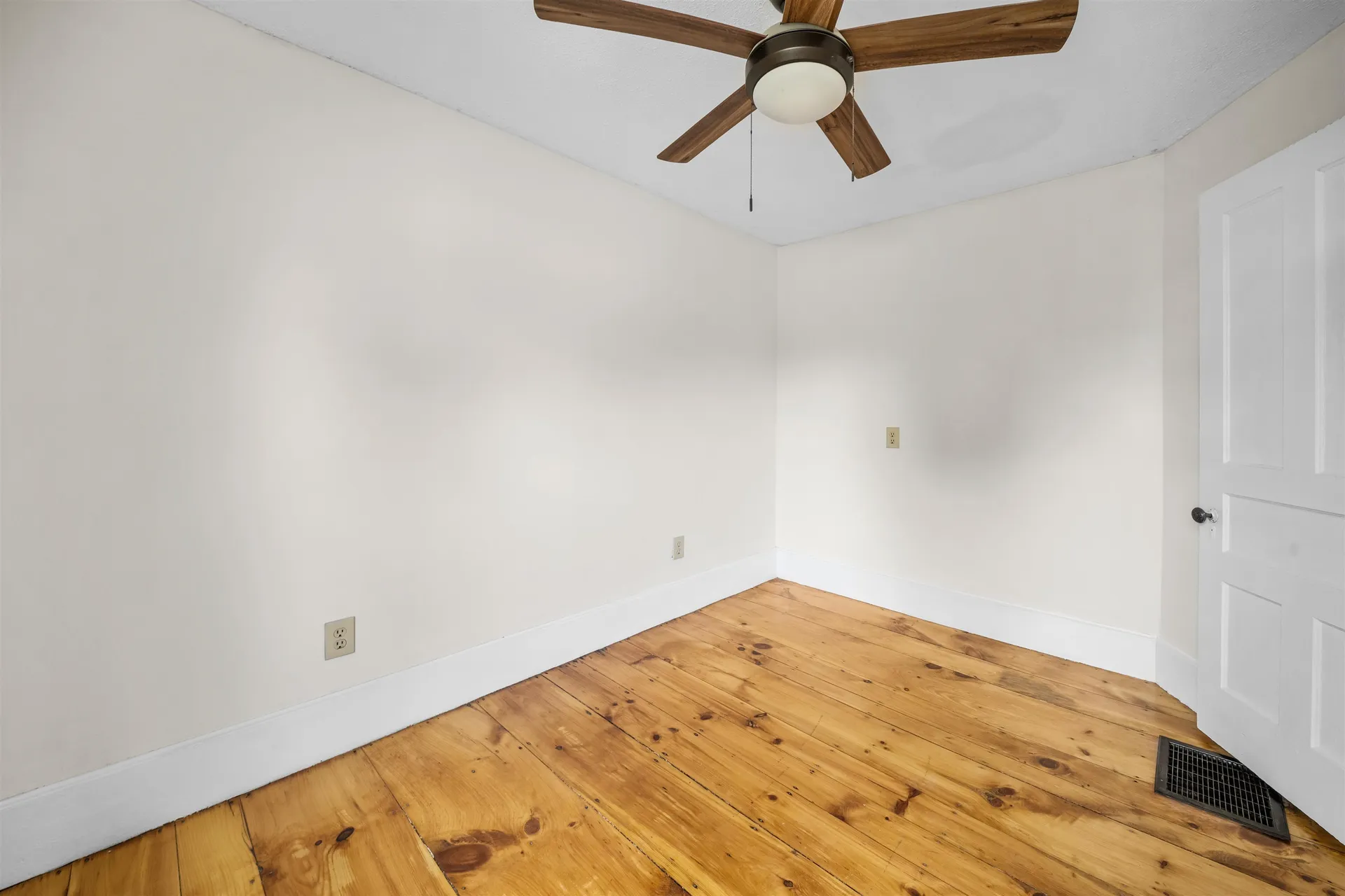 46 Depot Street Belmont NH 03220