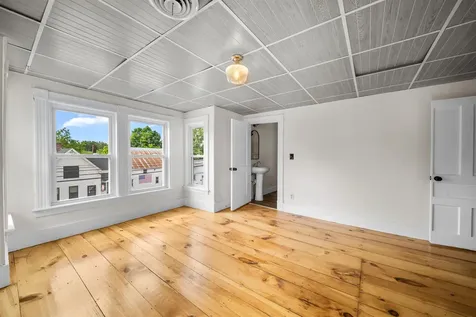 46 Depot Street Belmont NH 03220