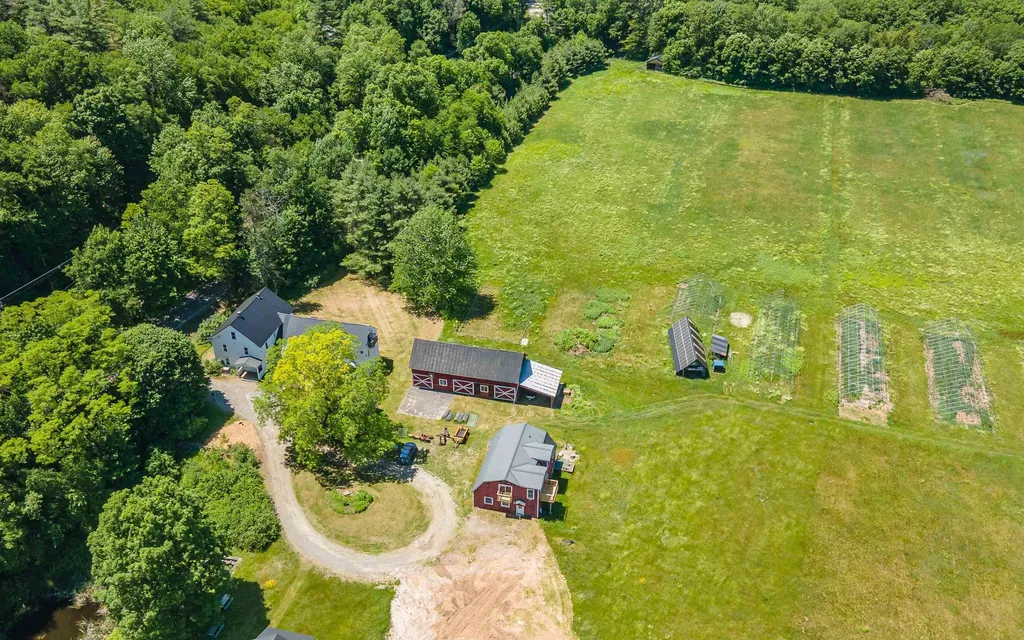 218 Depot Road Newfane VT 05362