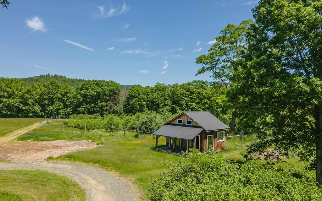 218 Depot Road Newfane VT 05362