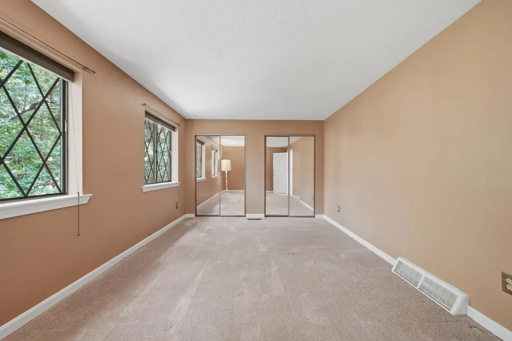 2 Winrow Drive Merrimack NH 03054