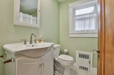 40 Stark Street Nashua NH 03064