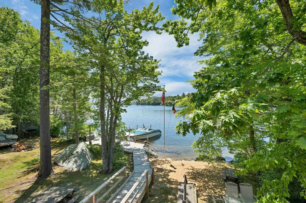 82 Woodlands Road Alton NH 03810