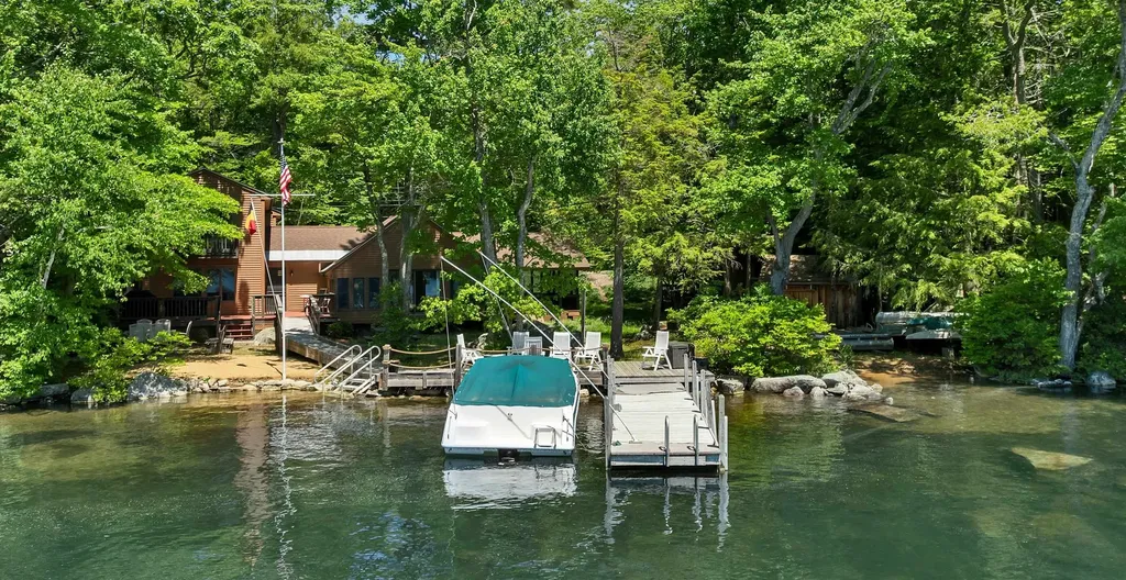 82 Woodlands Road Alton NH 03810