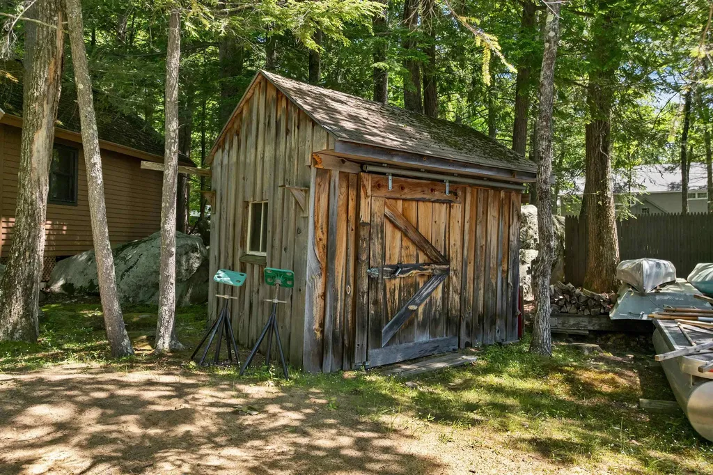 82 Woodlands Road Alton NH 03810
