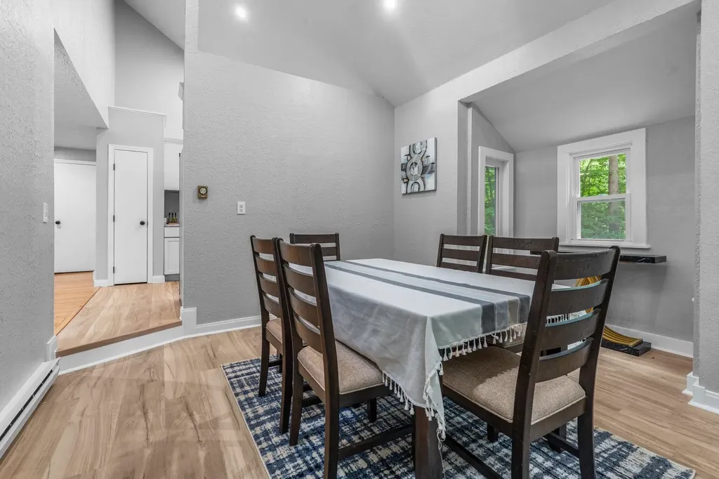 29 Cunningham Drive Derry NH 03038